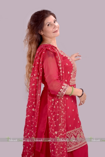Namrata Thapa – Gallery 10